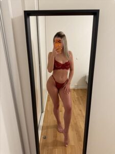 Ollya i CPH 💕 Elegant, Passionate & New in Town